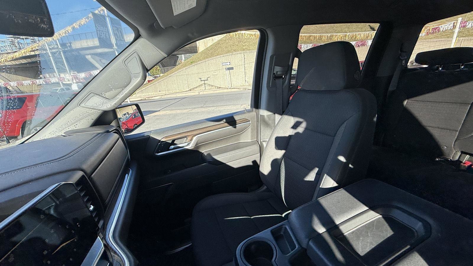 2022 Chevrolet Silverado 1500 RST - Photo 30