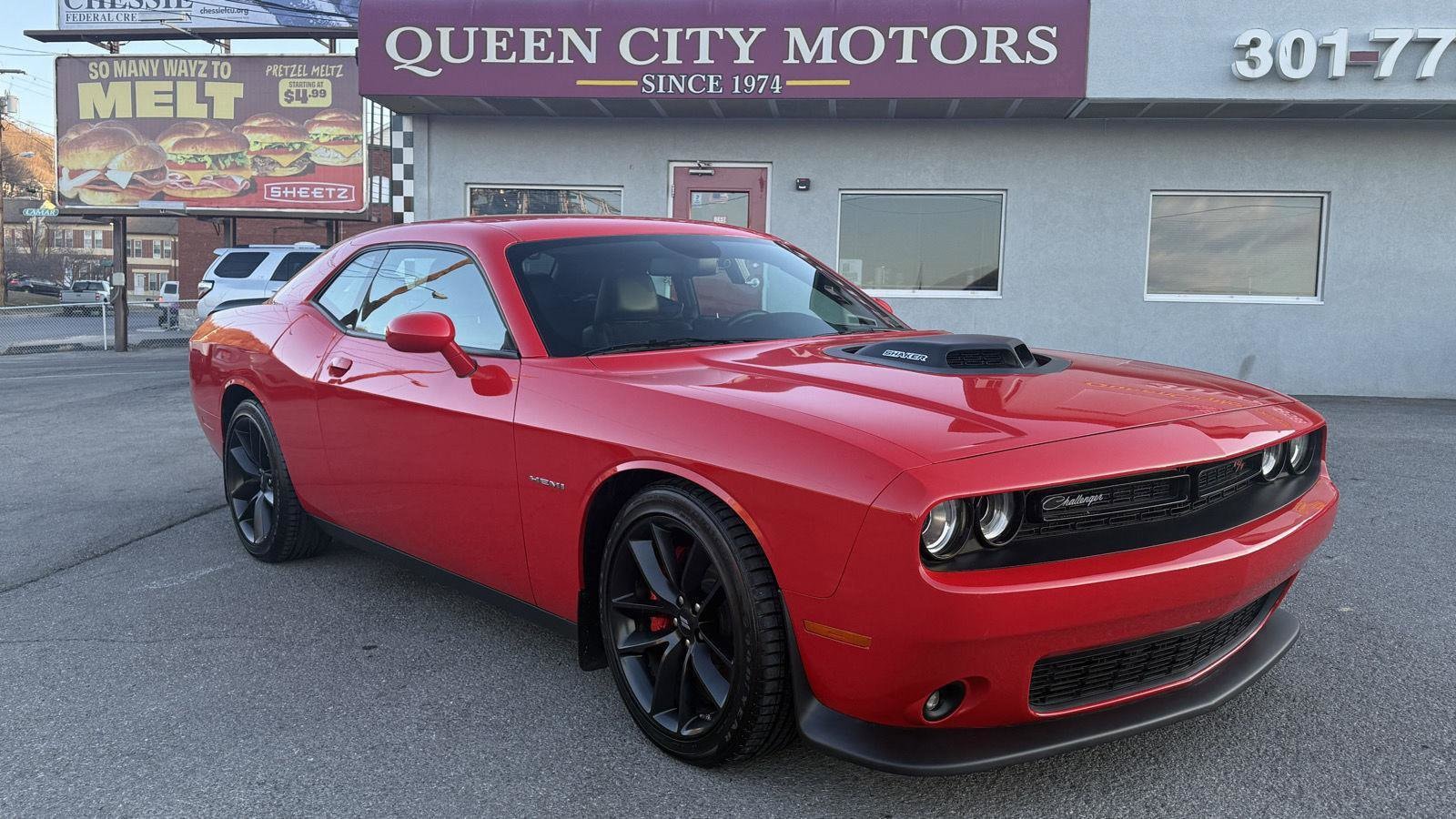 2022 Dodge Challenger R/T's photo