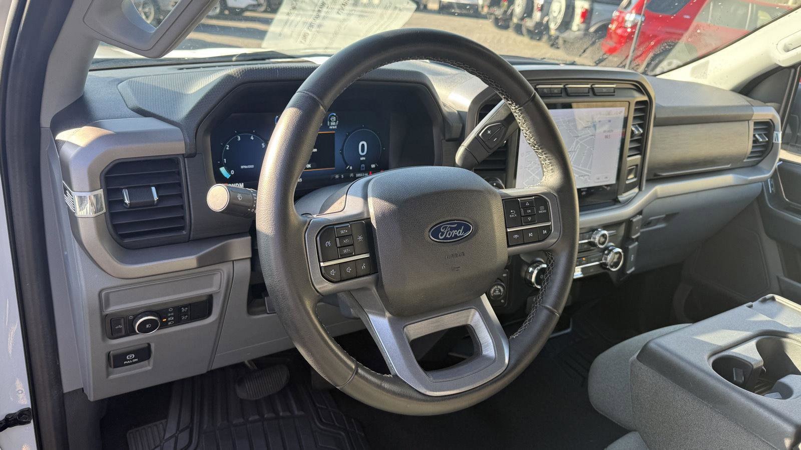 2024 Ford F-150 XLT - Photo 17