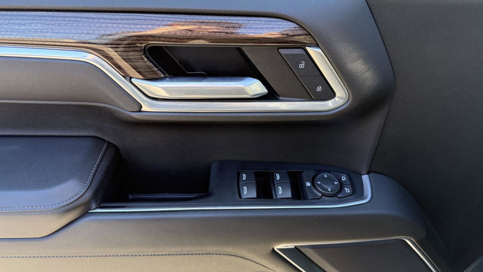 2022 Chevrolet Silverado 1500 RST - Photo 19