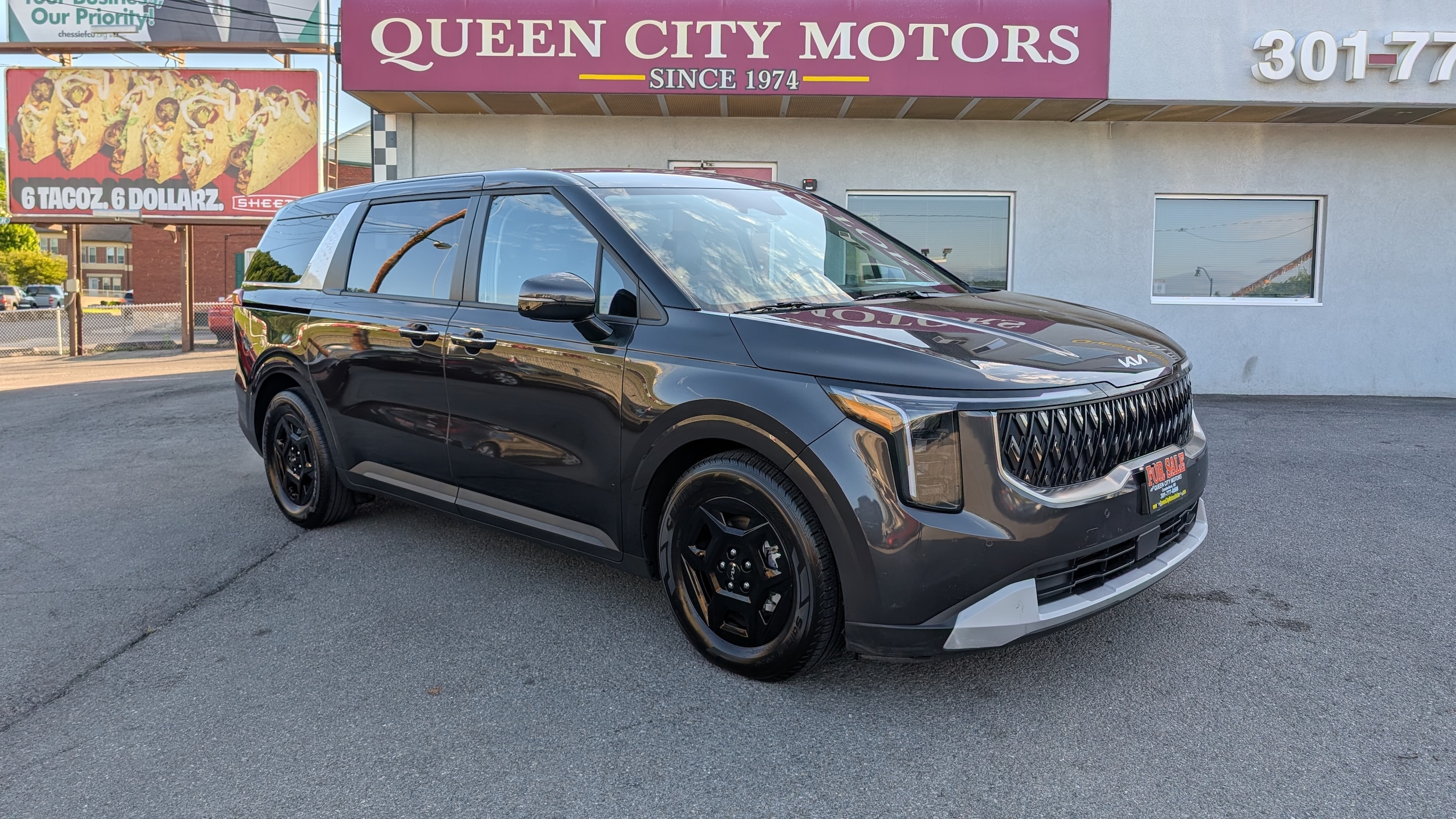 2025 Kia Sedona LXS's photo