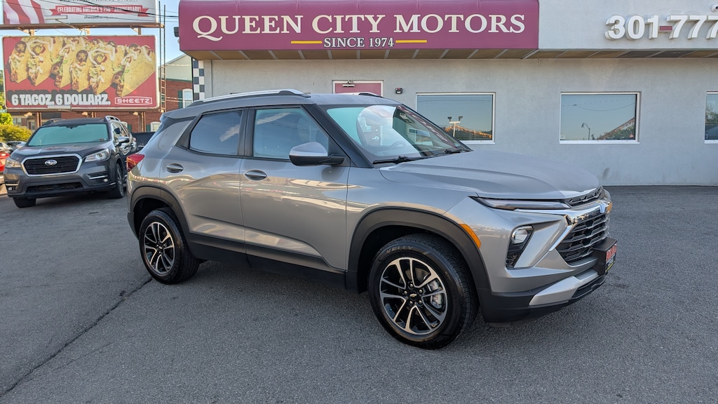 Used 2025 Chevrolet Trailblazer LT SUV
