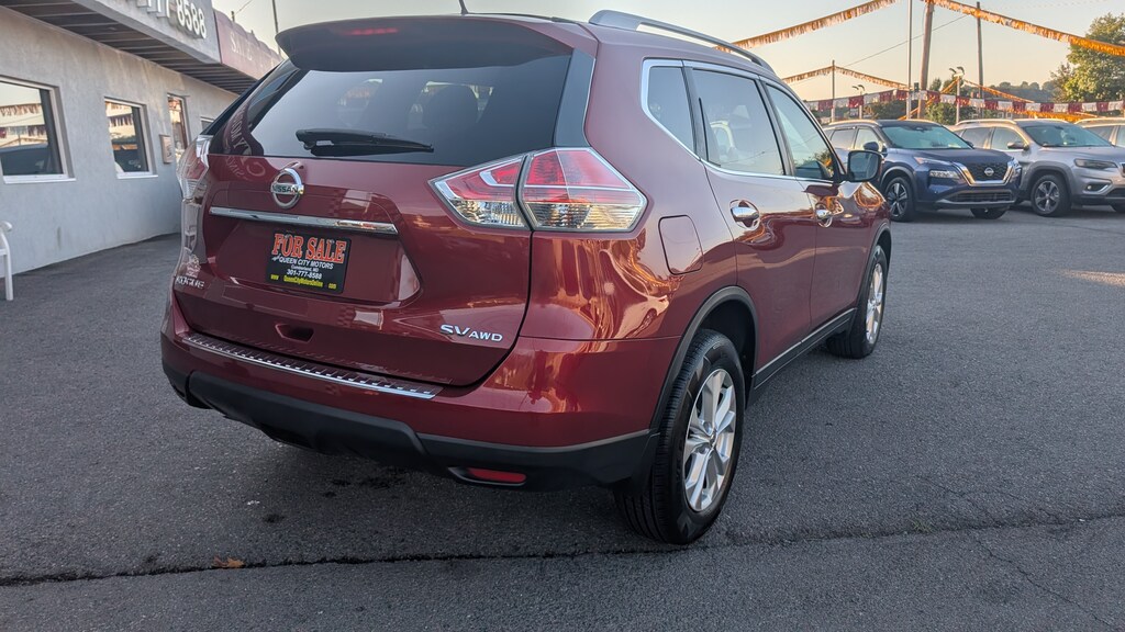 Used 2016 Nissan Rogue SV SUV