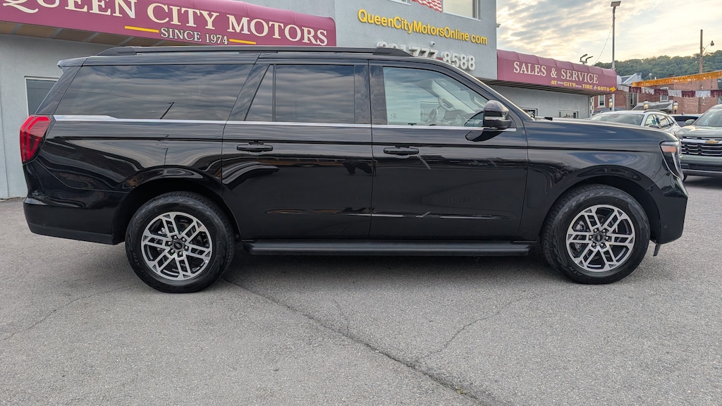 Used 2025 Ford Expedition Max Active SUV