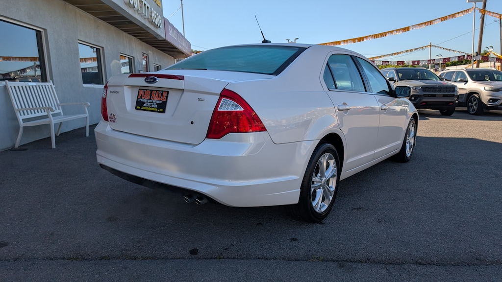 Used 2012 Ford Fusion SE Sedan