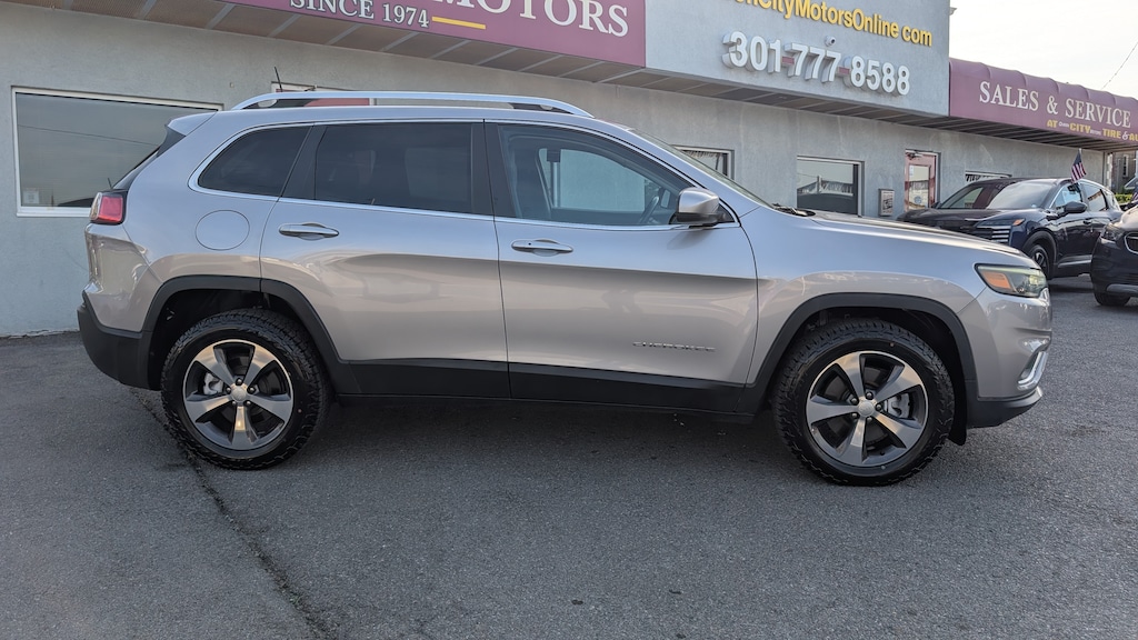 Used 2019 Jeep Cherokee Limited 4x4 SUV