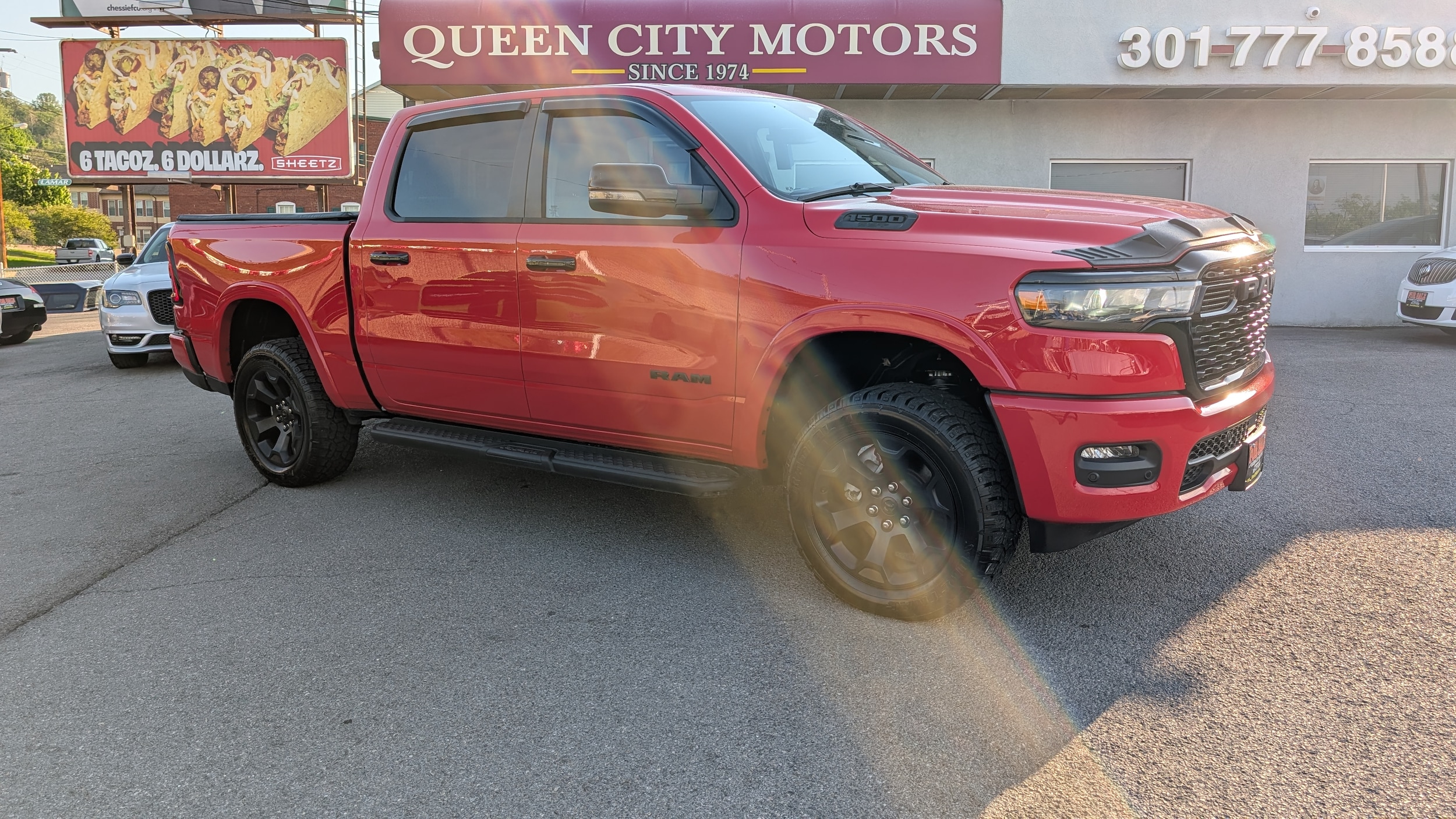 2025 RAM 1500 Big Horn/Lone Star 4x4 Crew Cab 5'7's photo