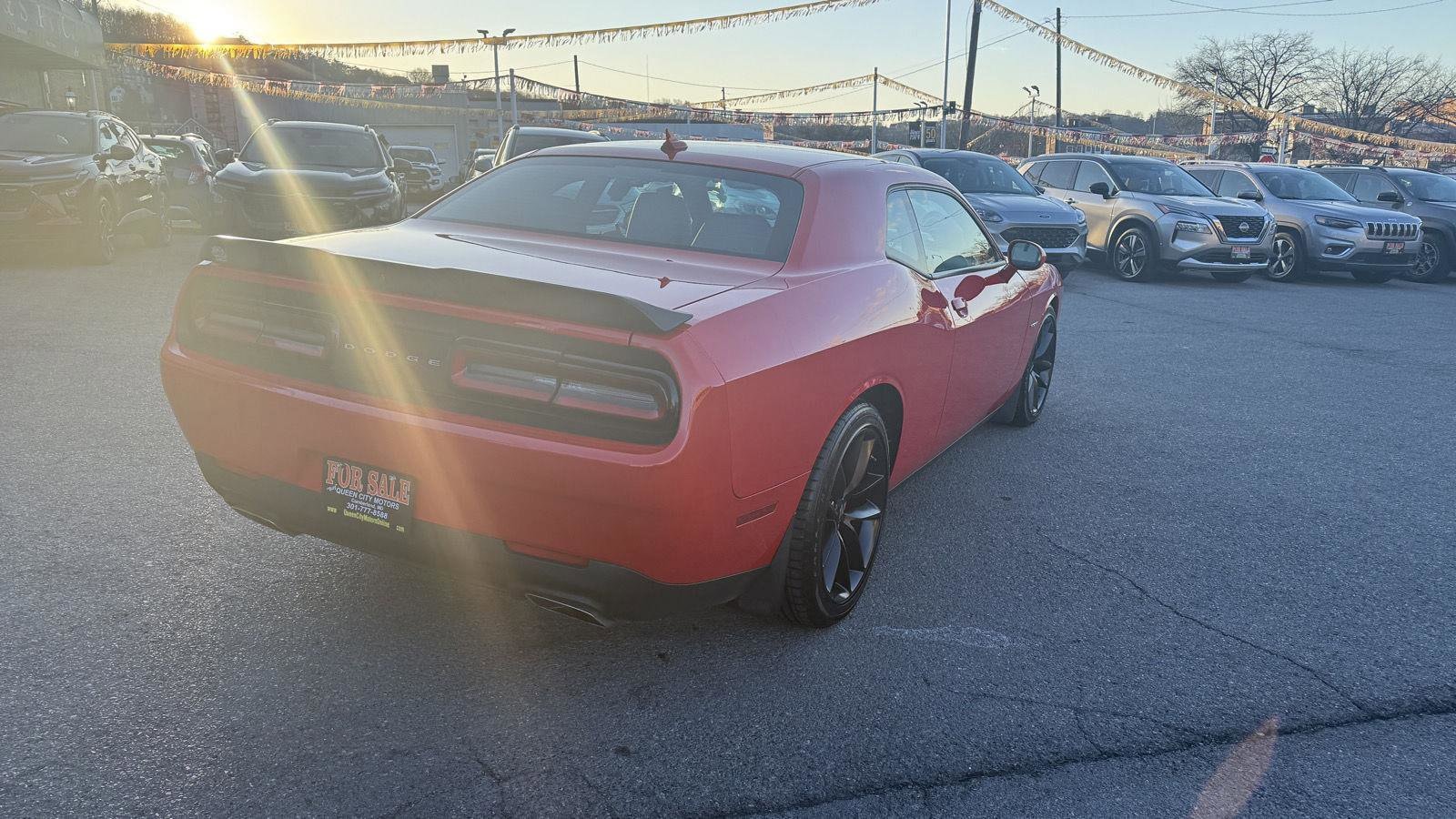 2022 Dodge Challenger R/T - Photo 4