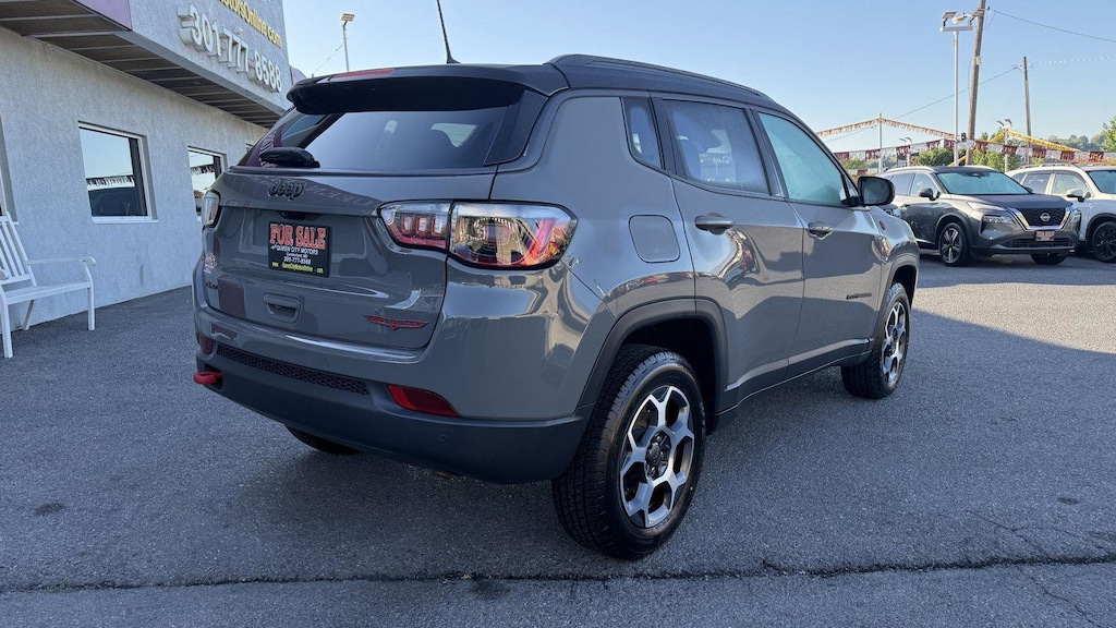 Used 2022 Jeep Compass Trailhawk SUV