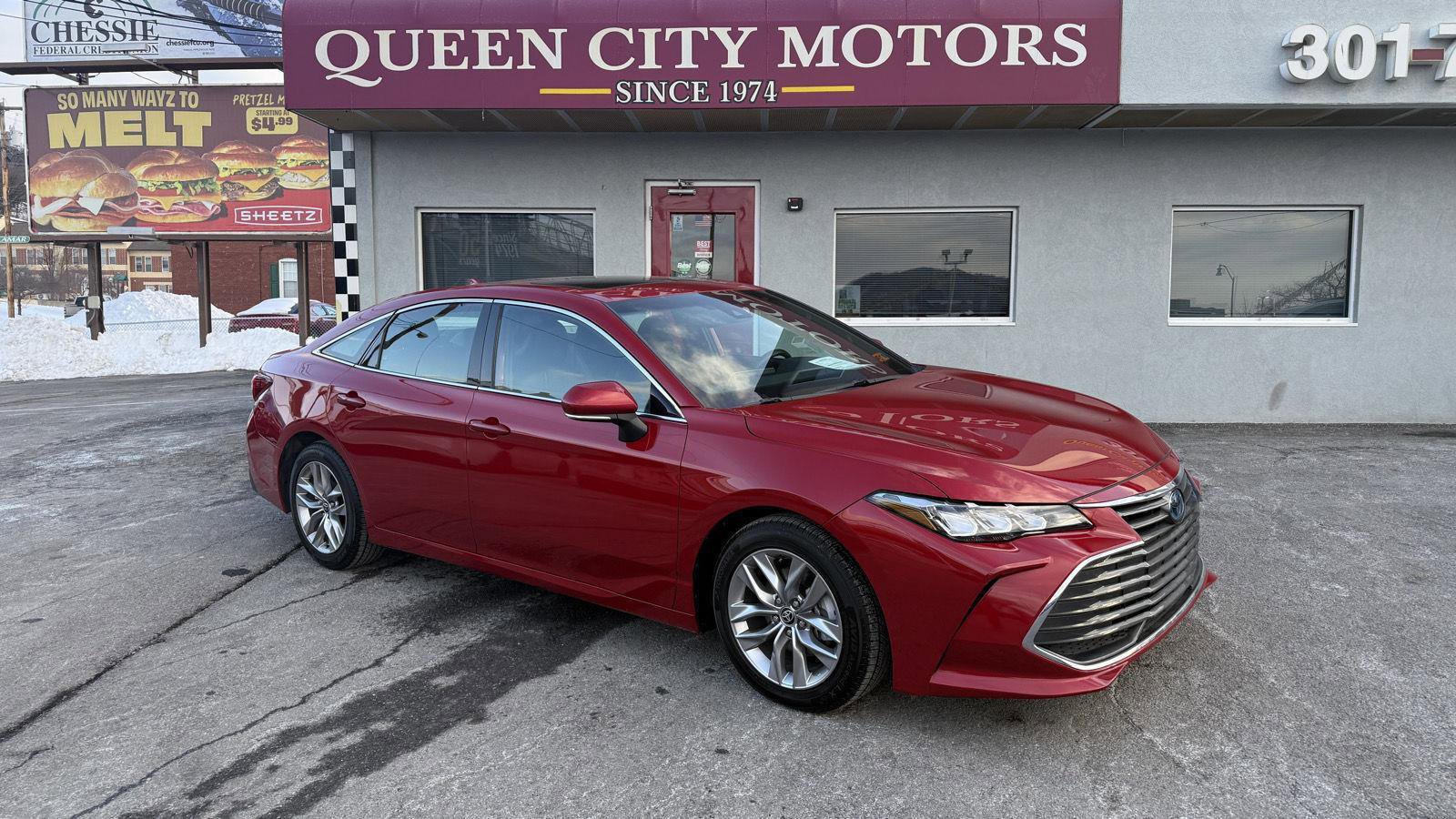 2022 Toyota Avalon XLE Hybrid's photo