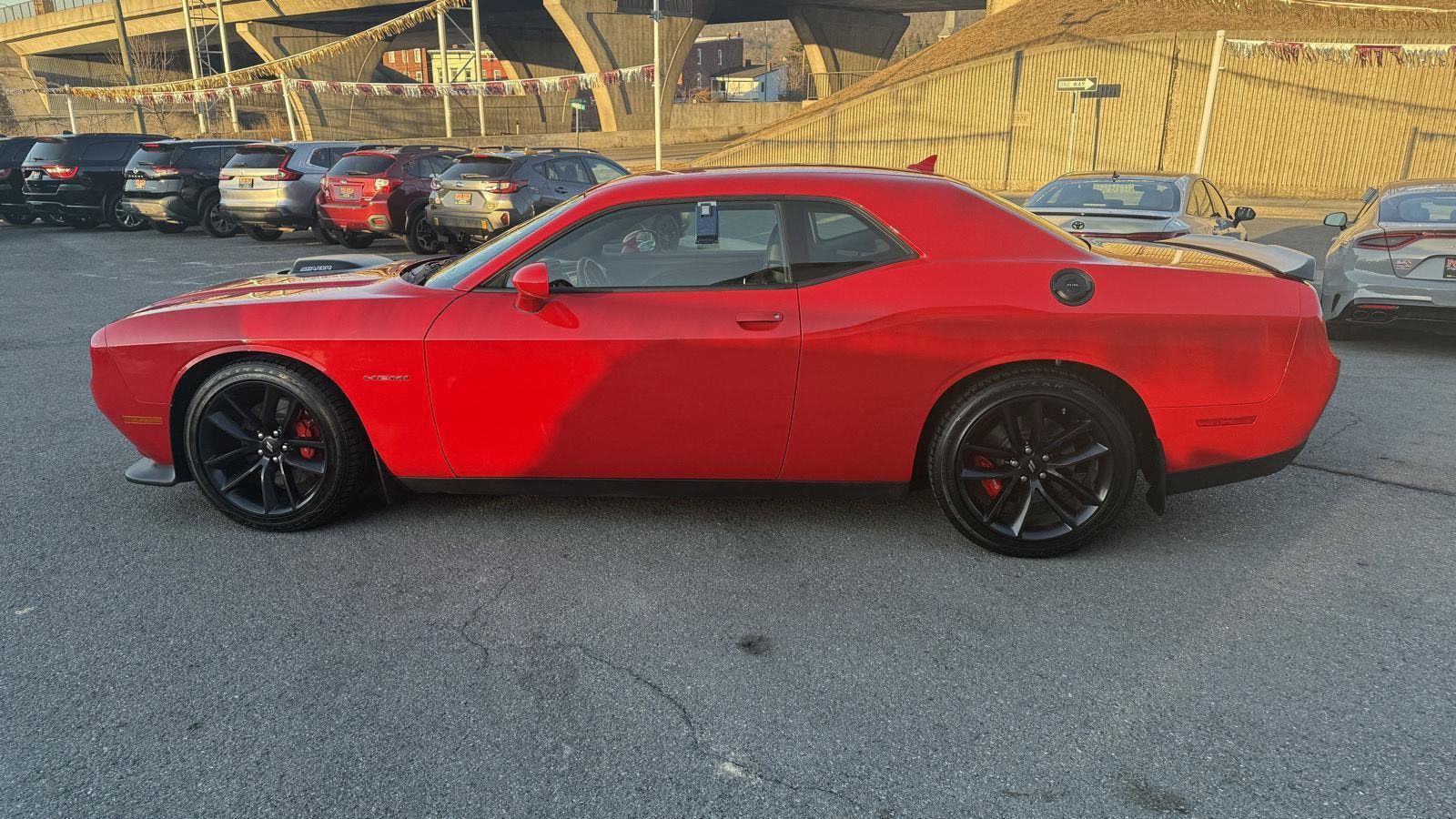 2022 Dodge Challenger R/T - Photo 7