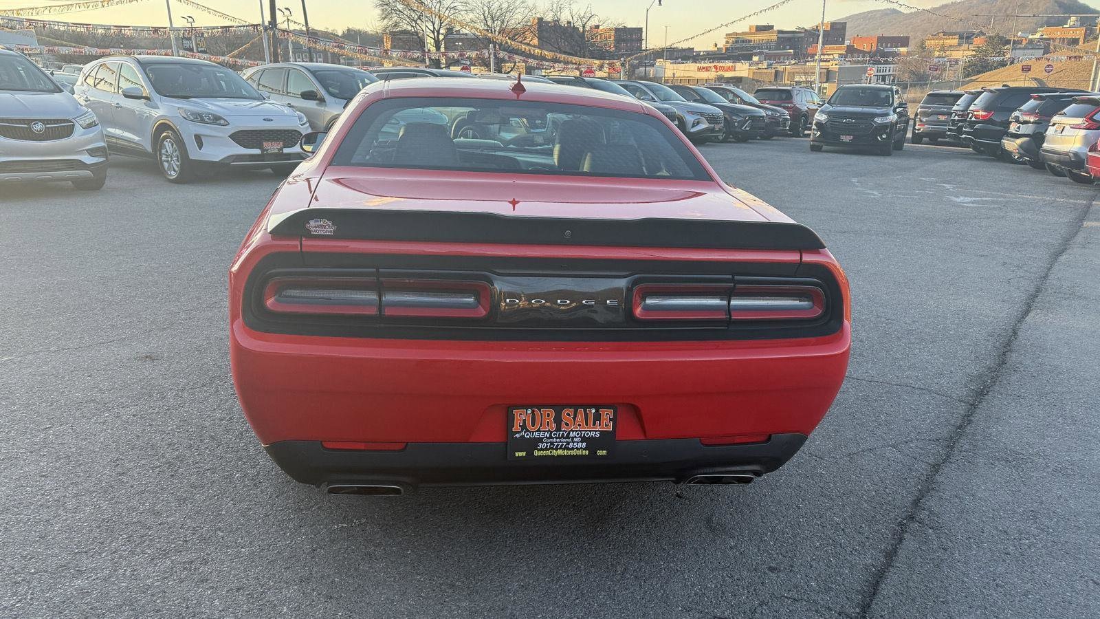 2022 Dodge Challenger R/T - Photo 5