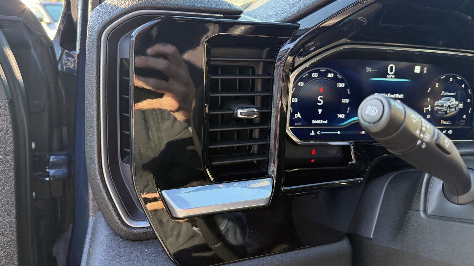 2022 Chevrolet Silverado 1500 RST - Photo 23