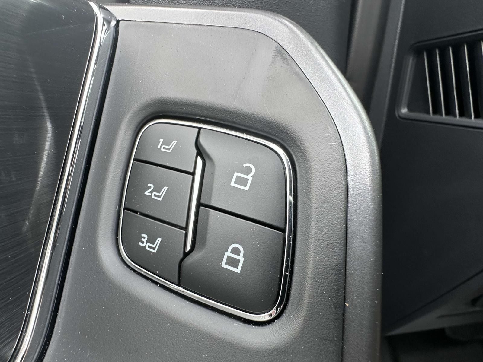 2025 Ford F-150 Lariat - Photo 19