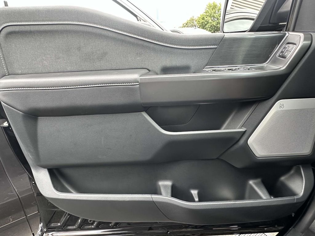 2025 Ford F-150 Lariat - Photo 16