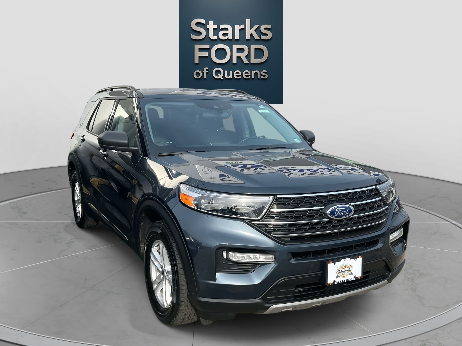 2022 Ford Explorer XLT's photo