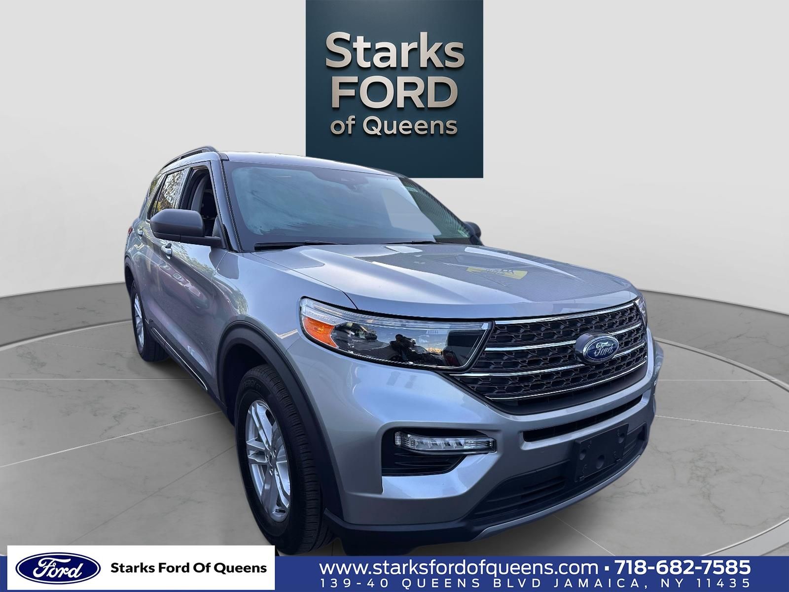 2023 Ford Explorer XLT 4WD's photo