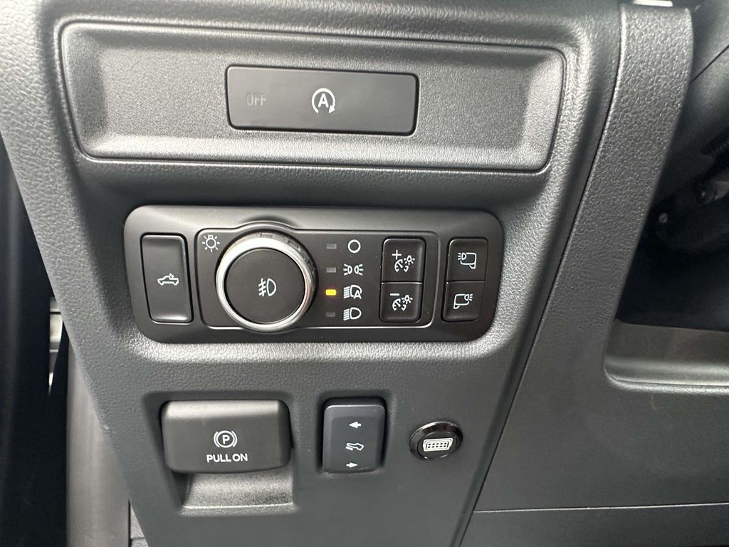 2025 Ford F-150 Lariat - Photo 21