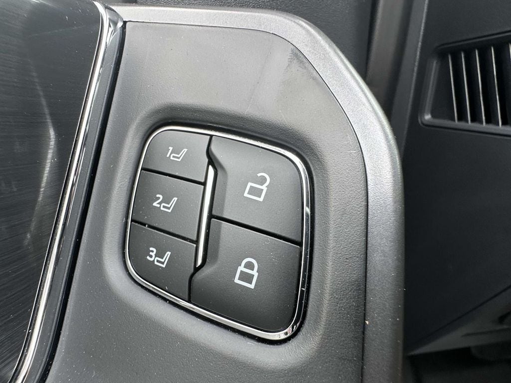 2025 Ford F-150 Lariat - Photo 17