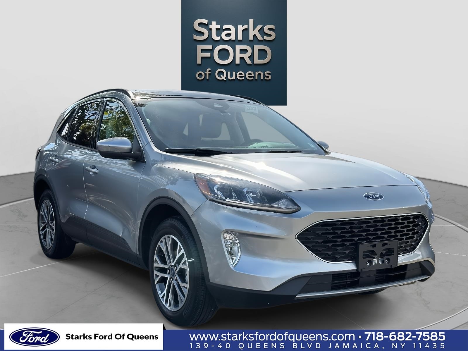 2022 Ford Escape SEL's photo