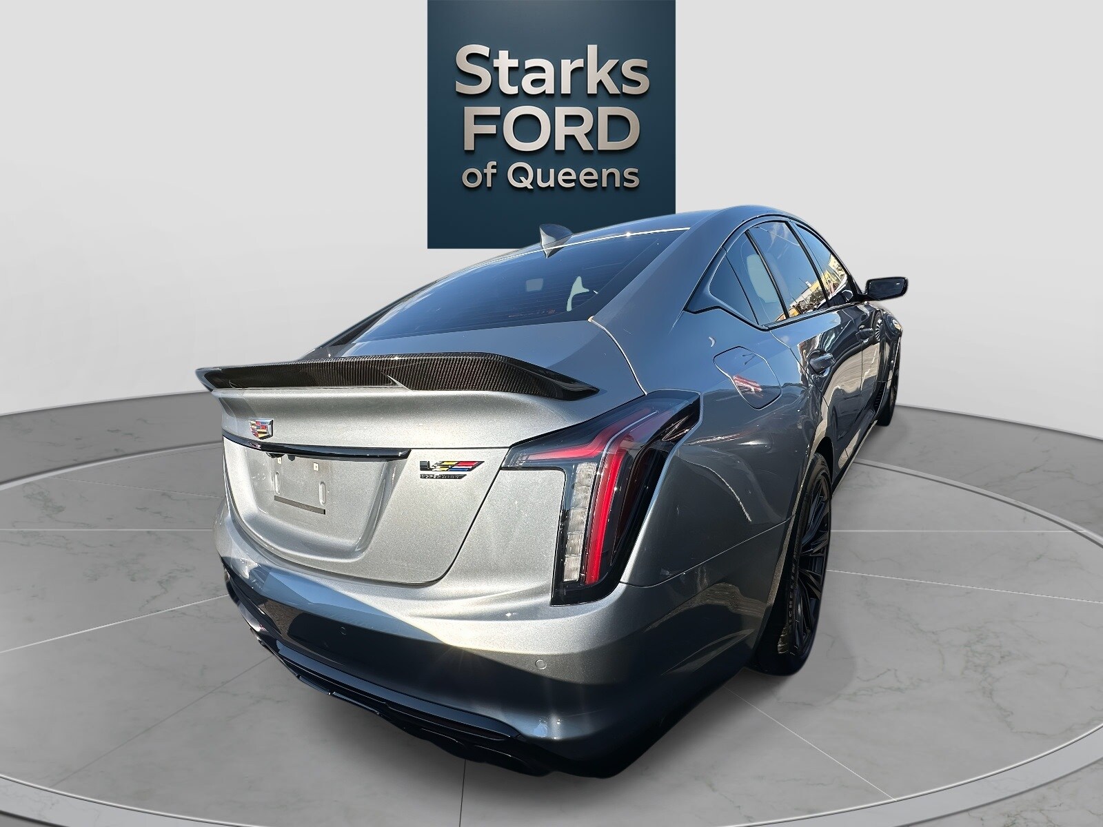 2024 Cadillac CT5 V photo 2