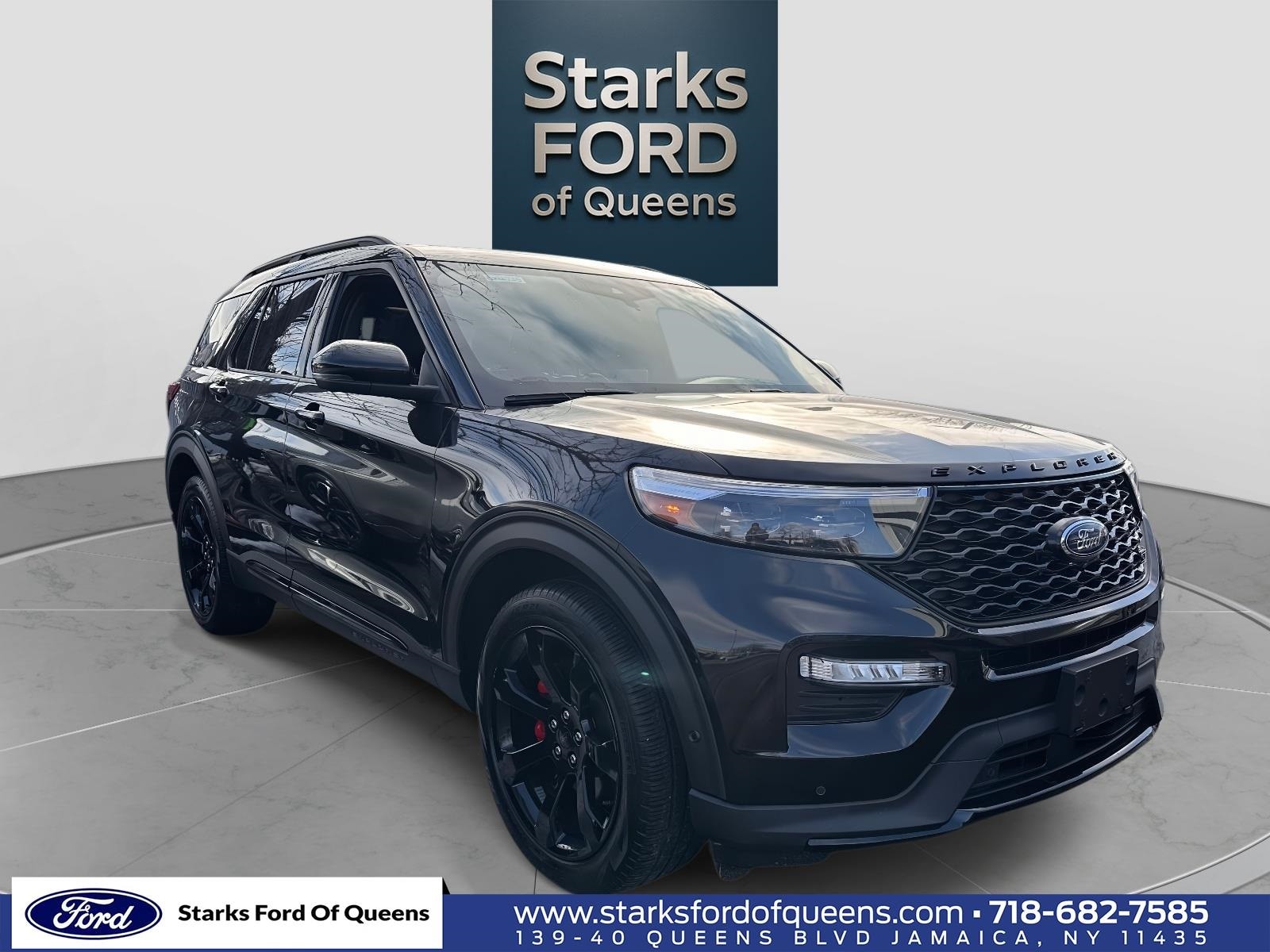 2022 Ford Explorer ST's photo