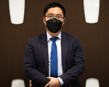 Staff member Chang Ma from 6da37118c489