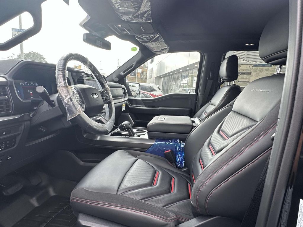 2025 Ford F-150 Lariat - Photo 10