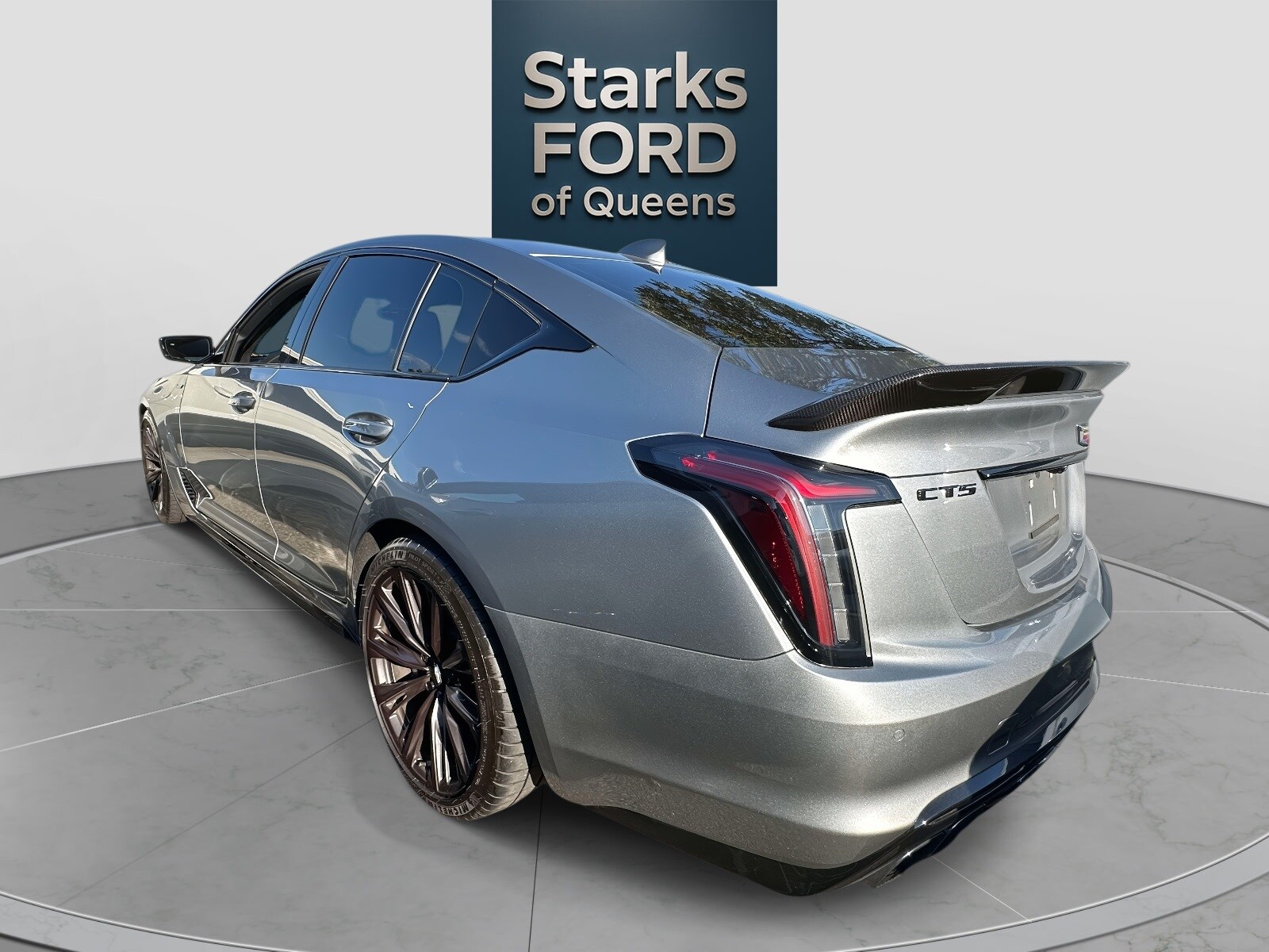 2024 Cadillac CT5 V photo 3