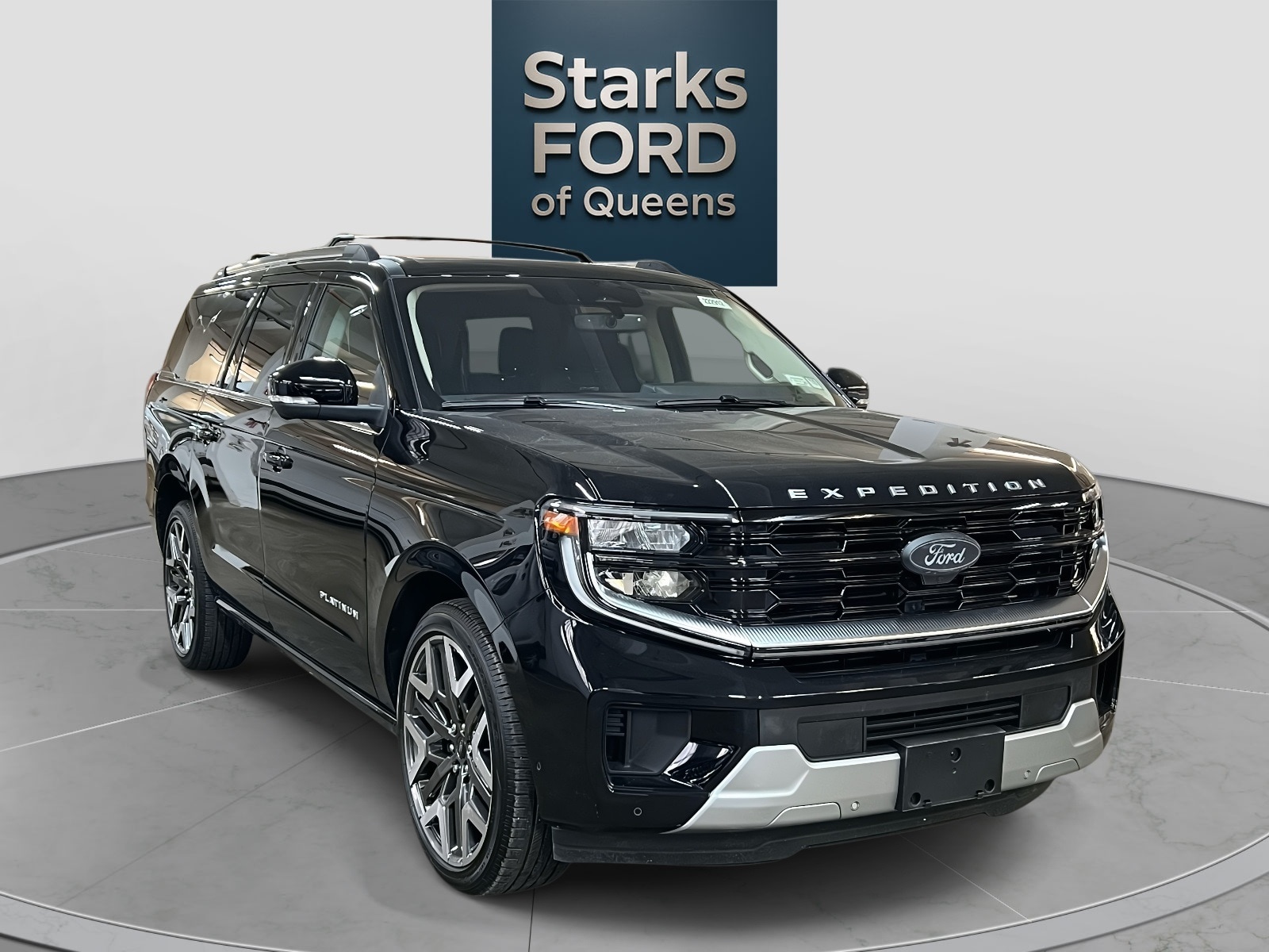 2025 Ford Expedition Platinum's photo