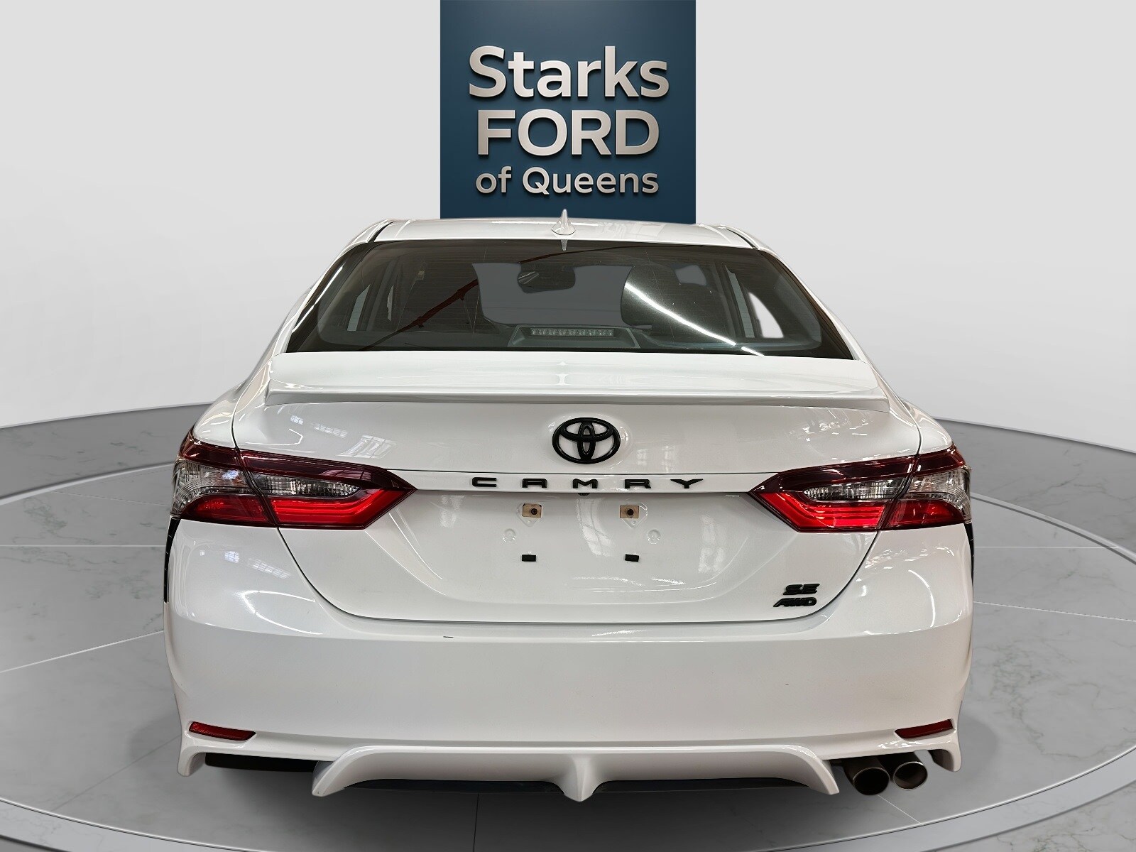 2023 Toyota Camry SE photo 4