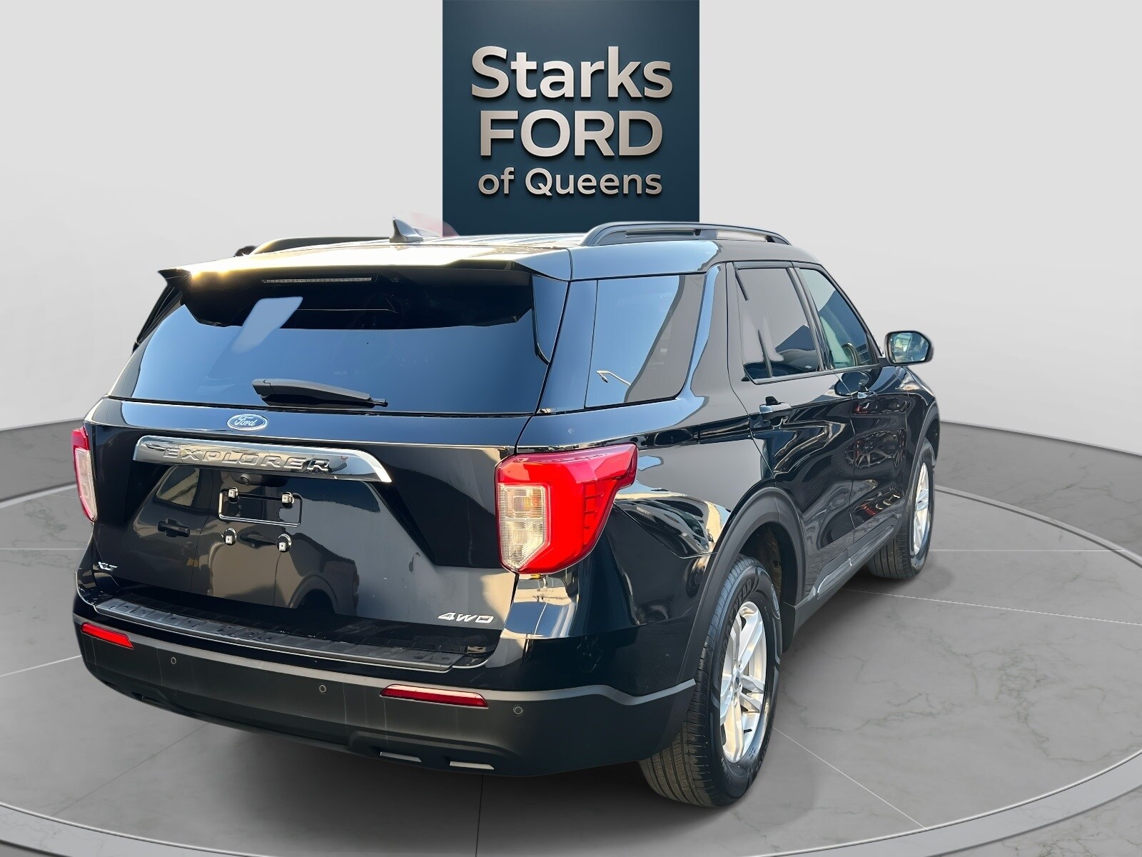 2022 Ford Explorer XLT photo 4