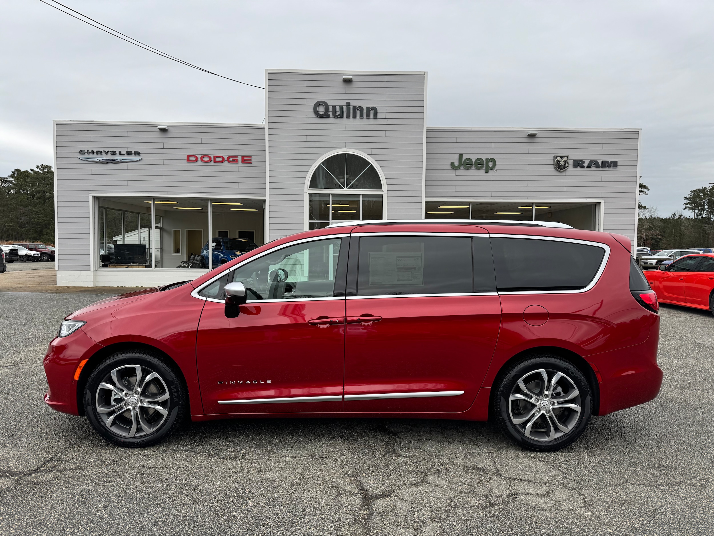 2026 Chrysler Pacifica Pinnacle's photo