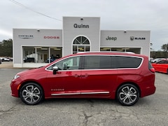 2026 Chrysler Pacifica PINNACLE Passenger Van