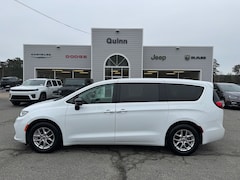 2024 Chrysler Pacifica Touring L Van Passenger Van