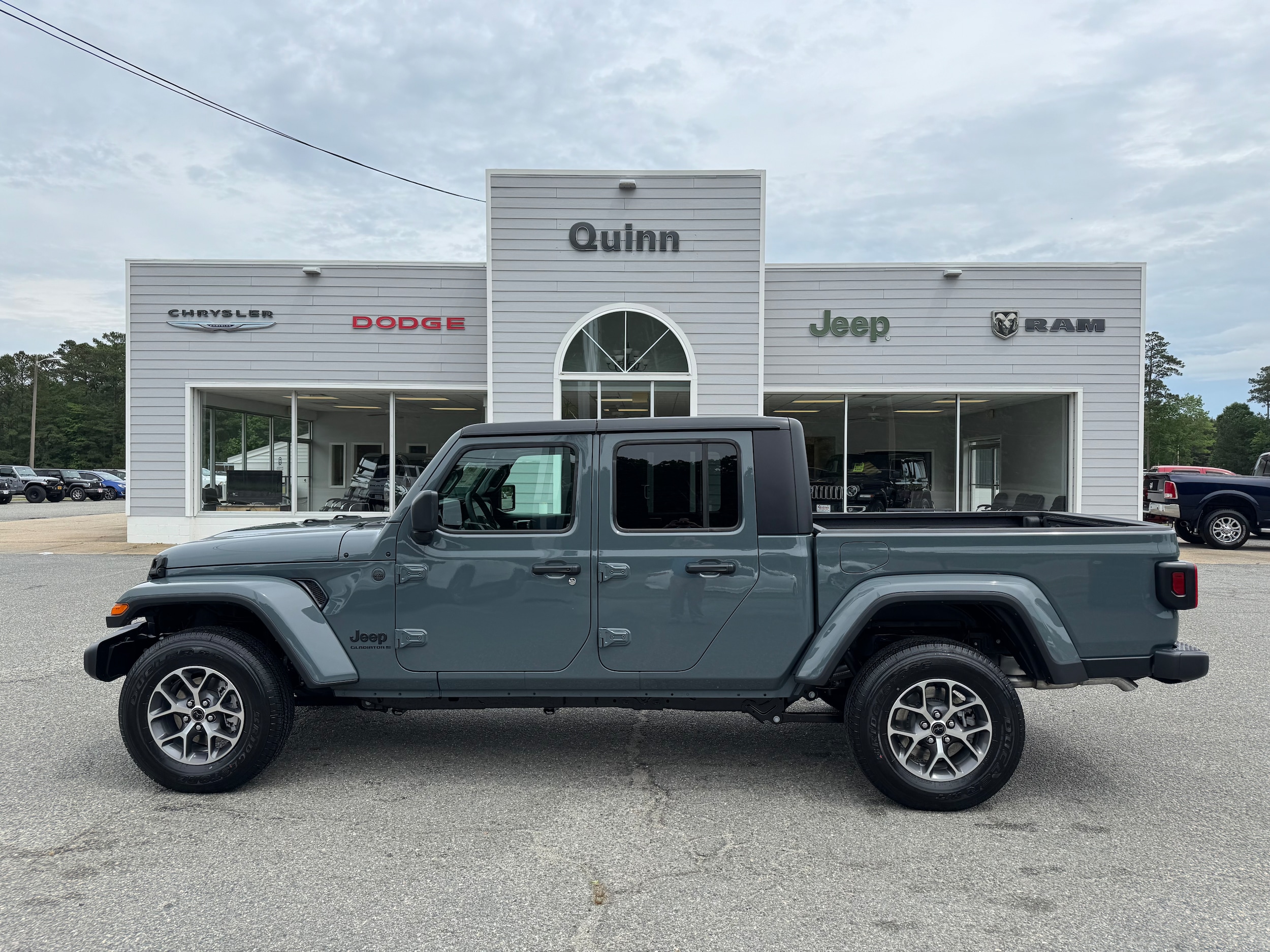 2025 Jeep Gladiator SPORT S 4X4