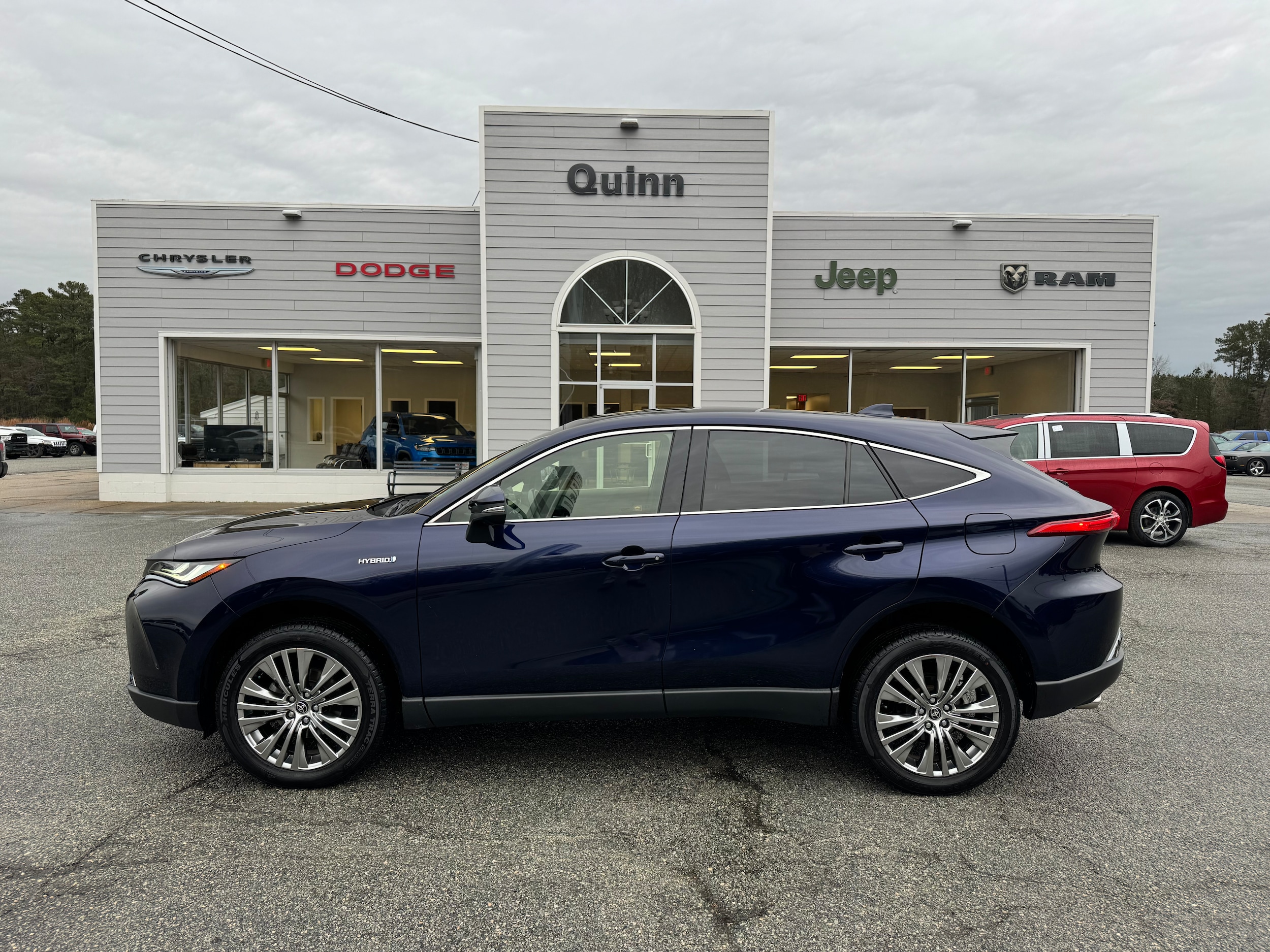 2021 Toyota Venza Limited's photo