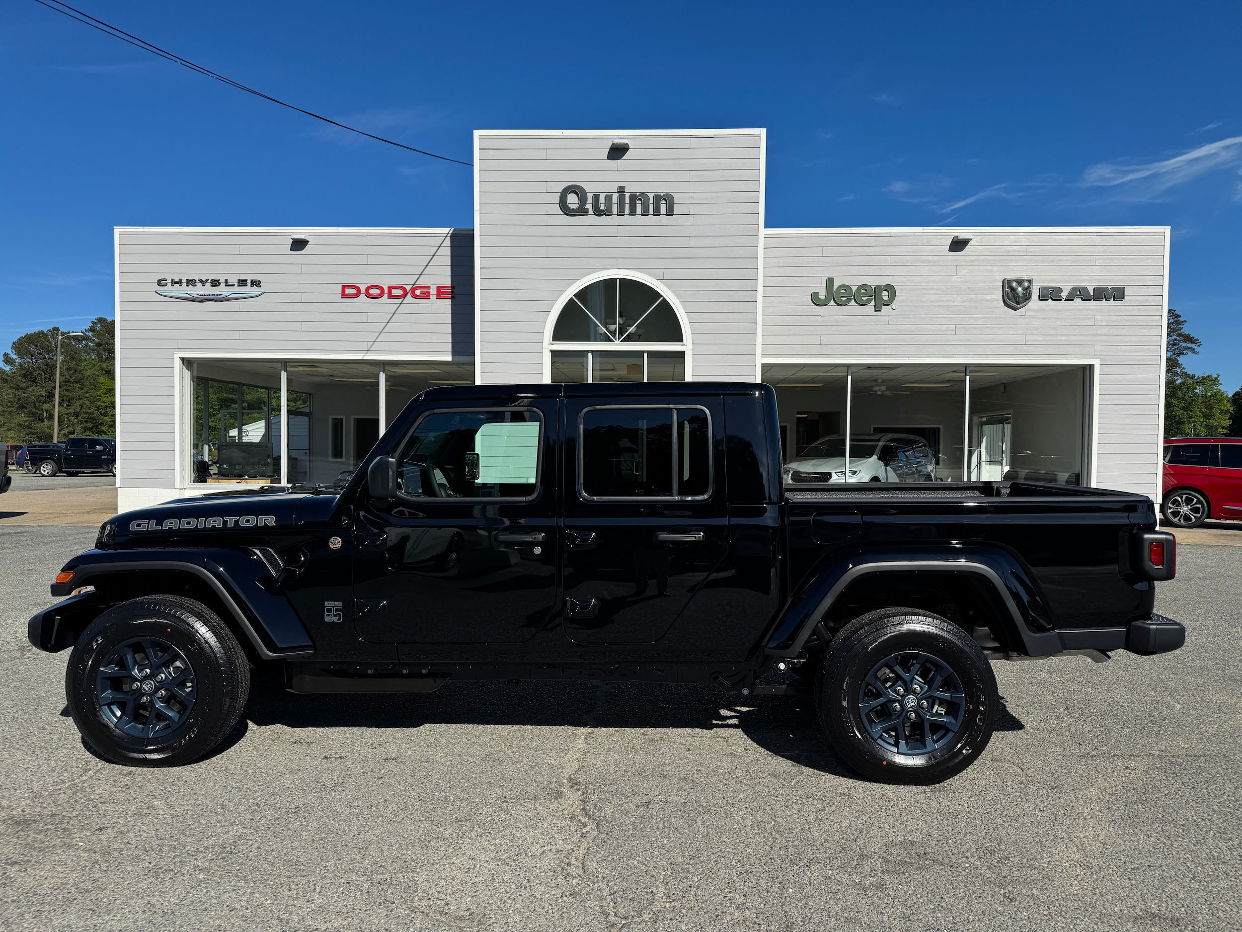 2026 Jeep Gladiator 85th Anniversary Edition Auto's photo