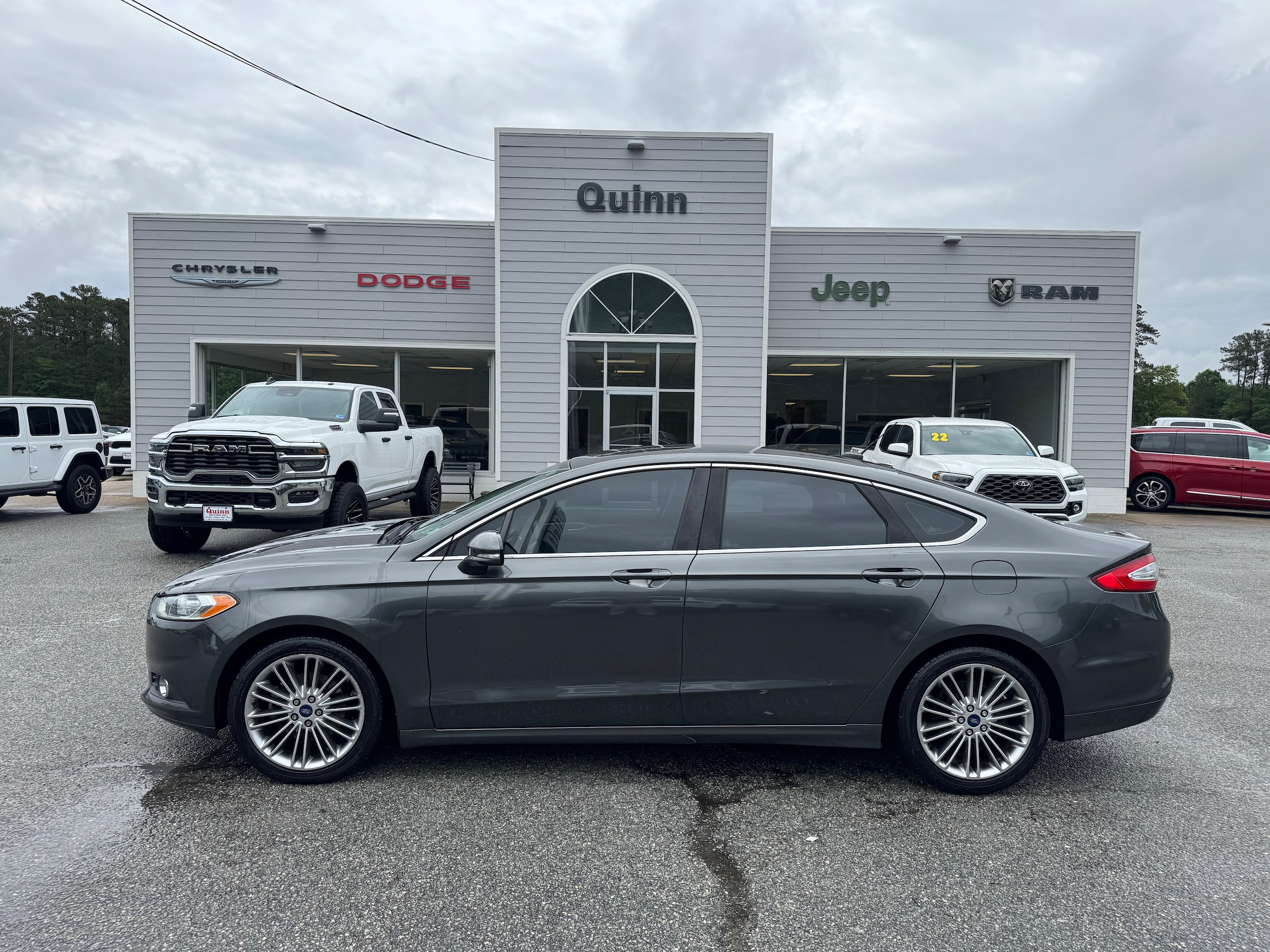2015 Ford Fusion SE FWD's photo