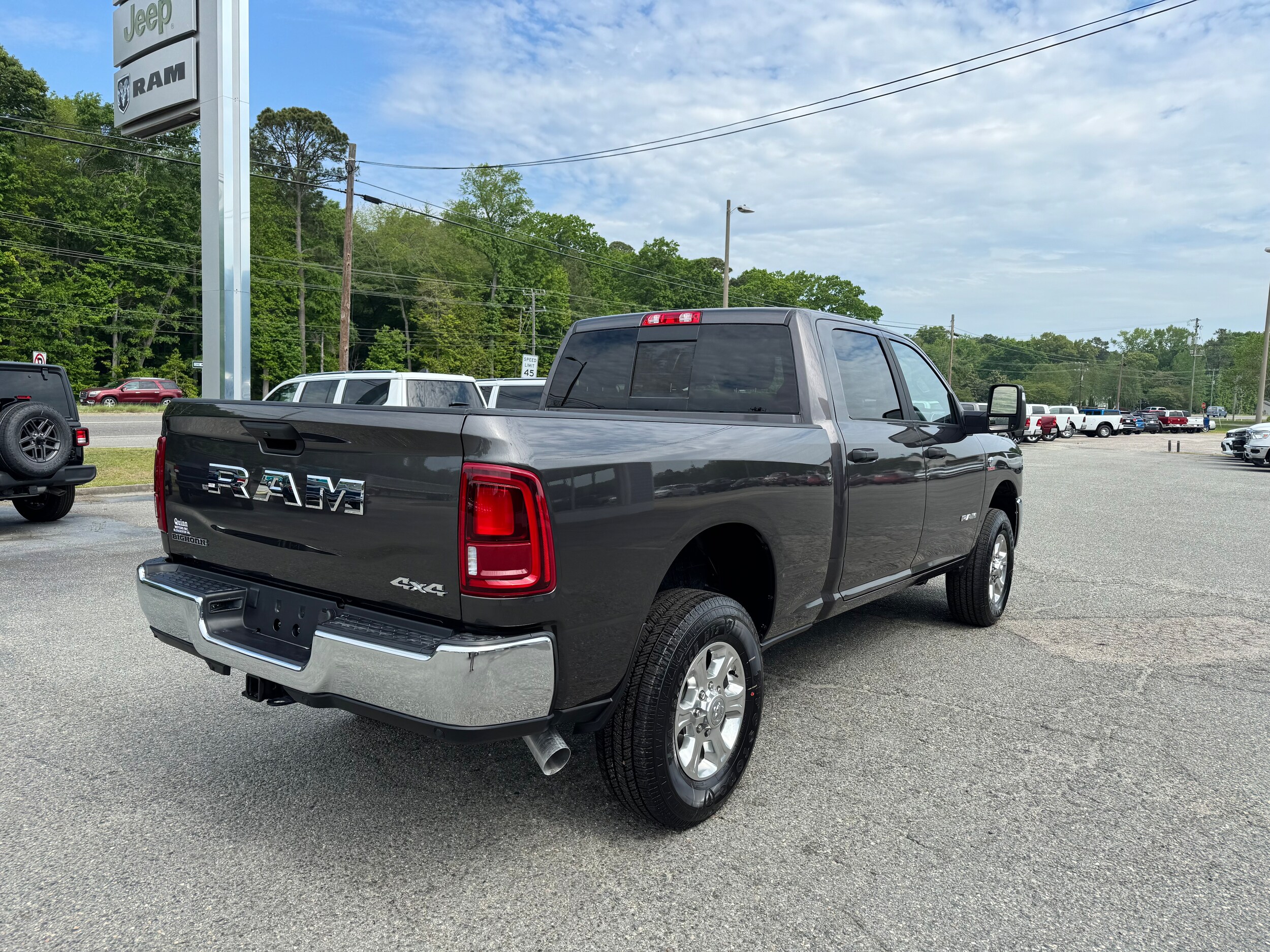 2025 Ram 2500 Big Horn photo 3