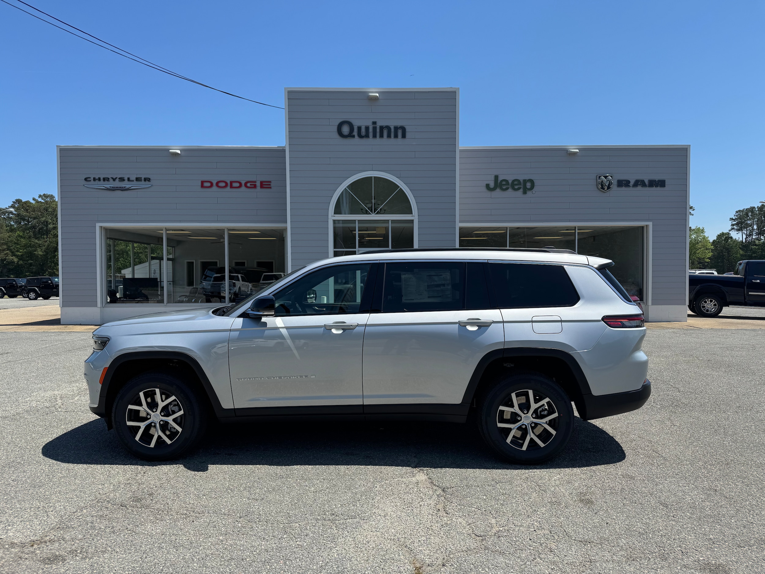 2025 Jeep Grand Cherokee Sport Utility 
