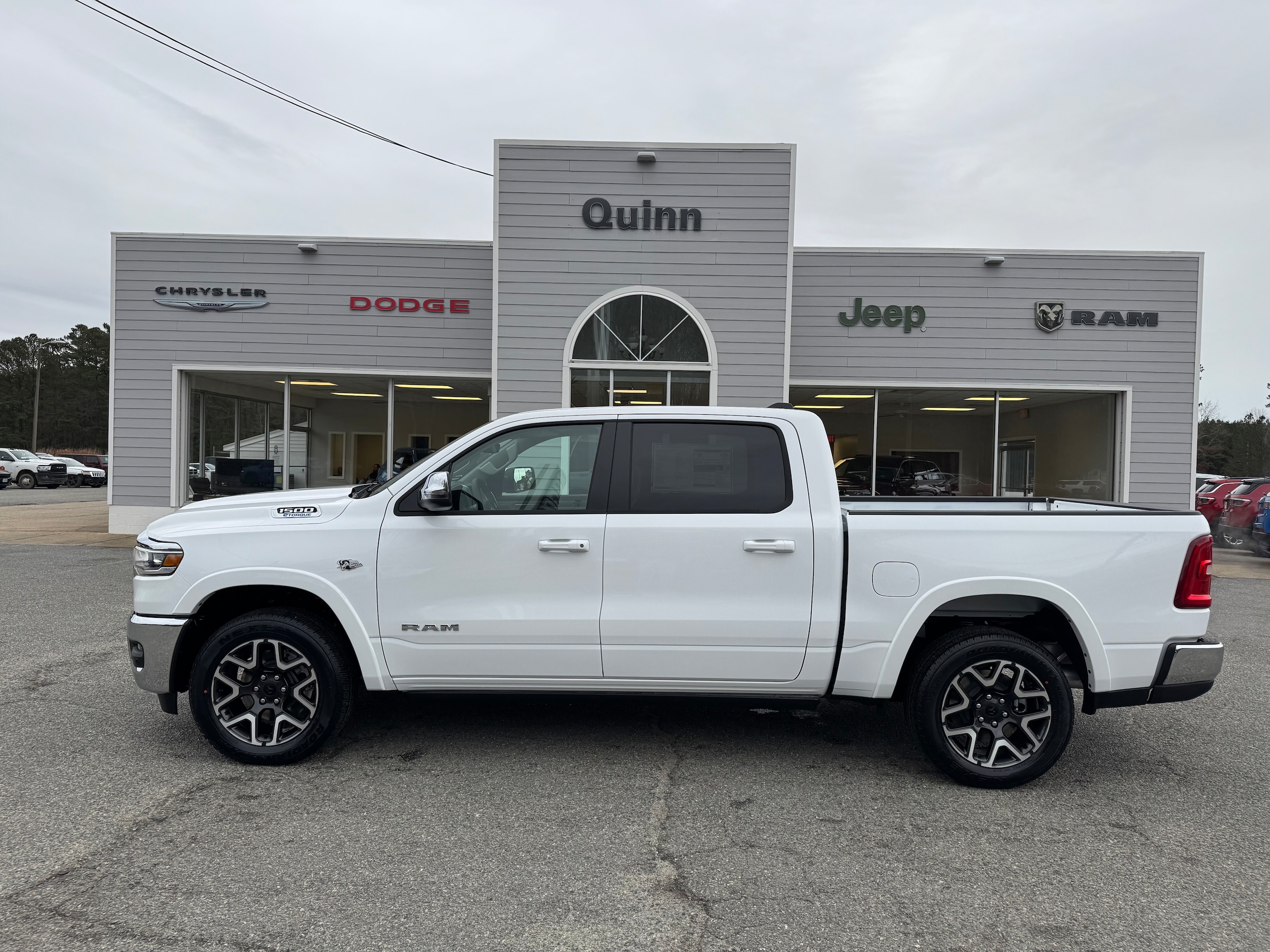 2026 RAM Ram 1500 Pickup Laramie's photo