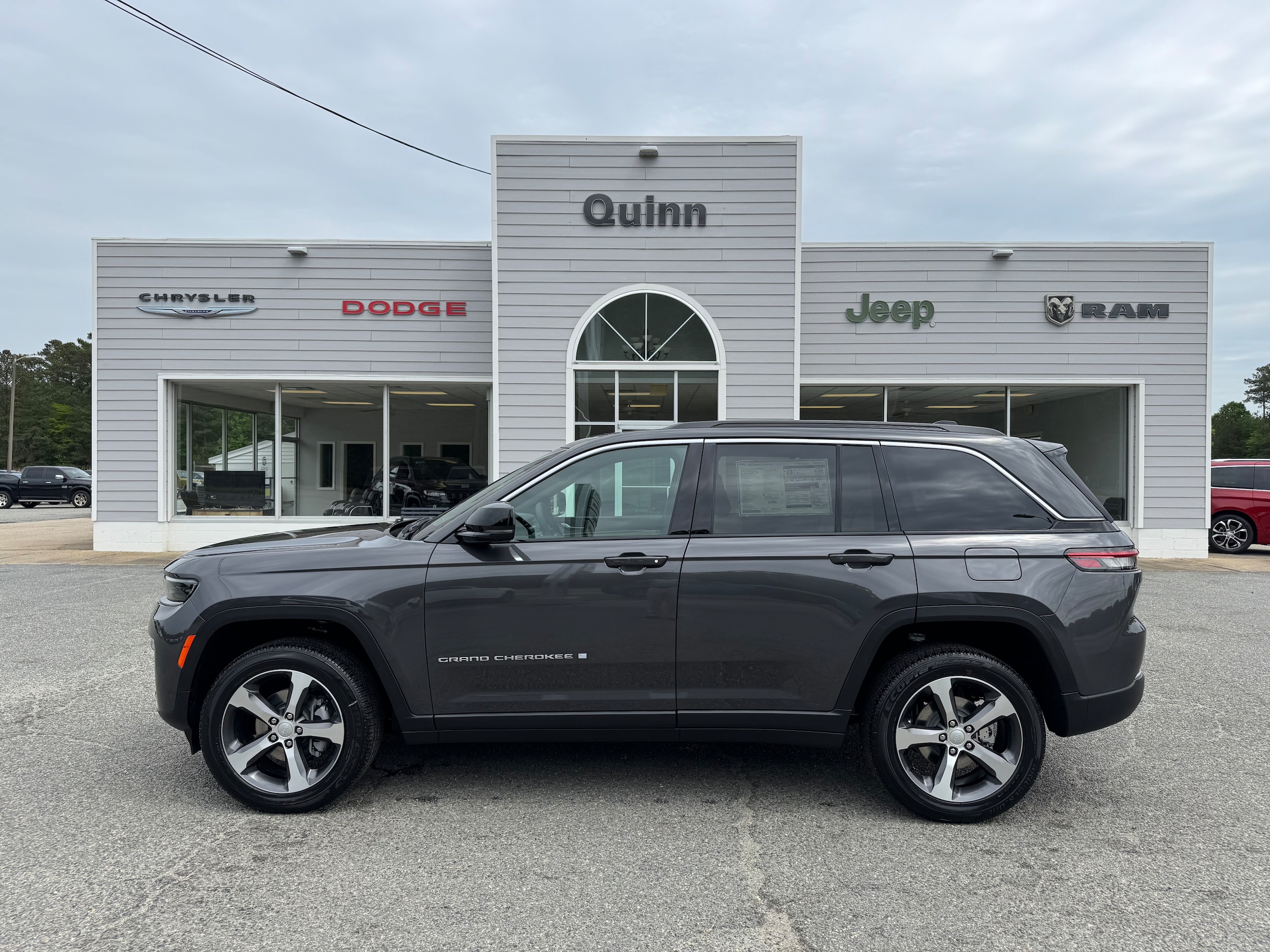 2026 Jeep Grand Cherokee Sport Utility 