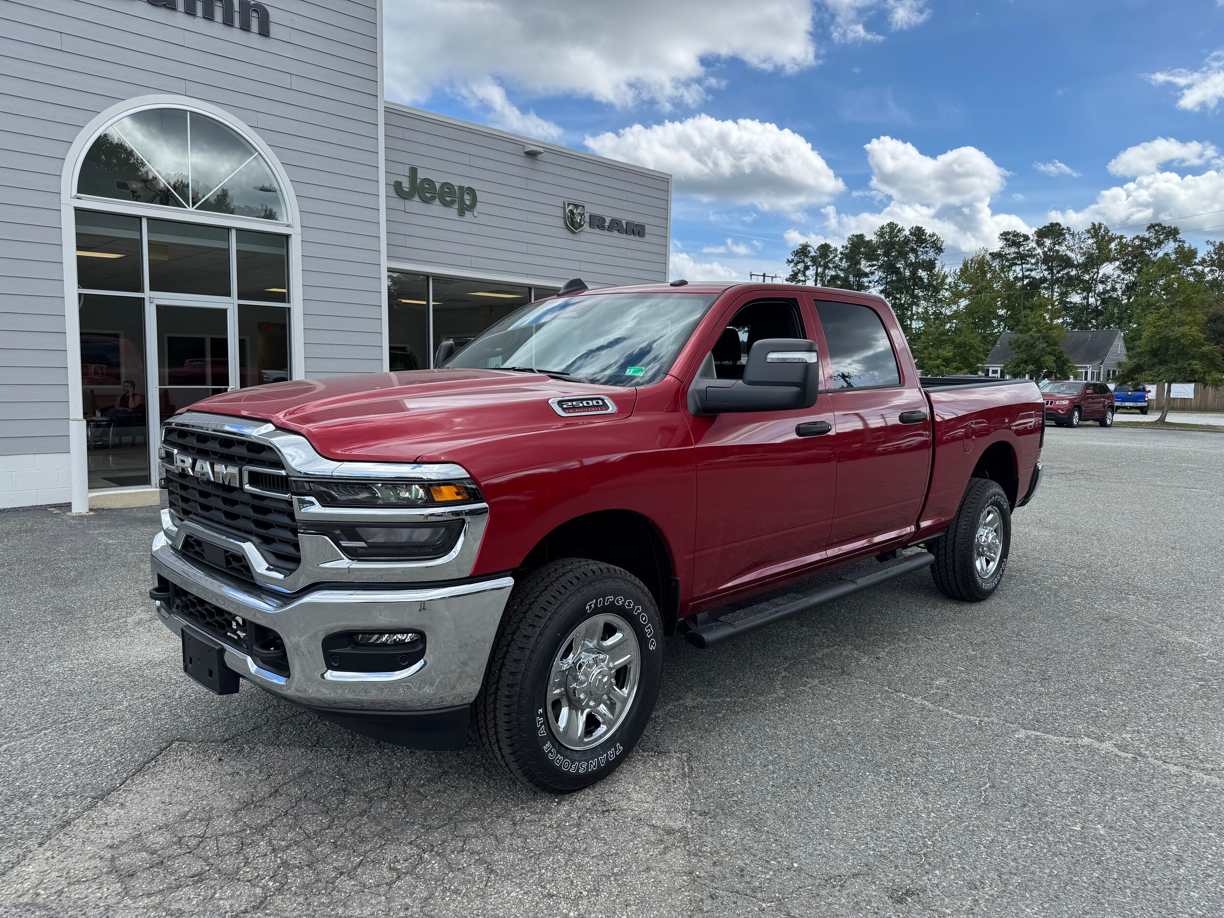 2025 Ram 2500 Tradesman photo 2