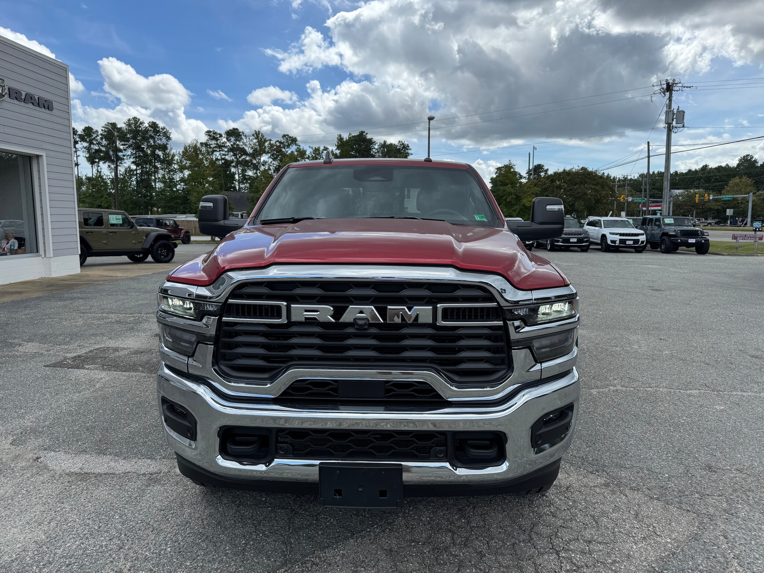 2025 Ram 2500 Tradesman photo 3