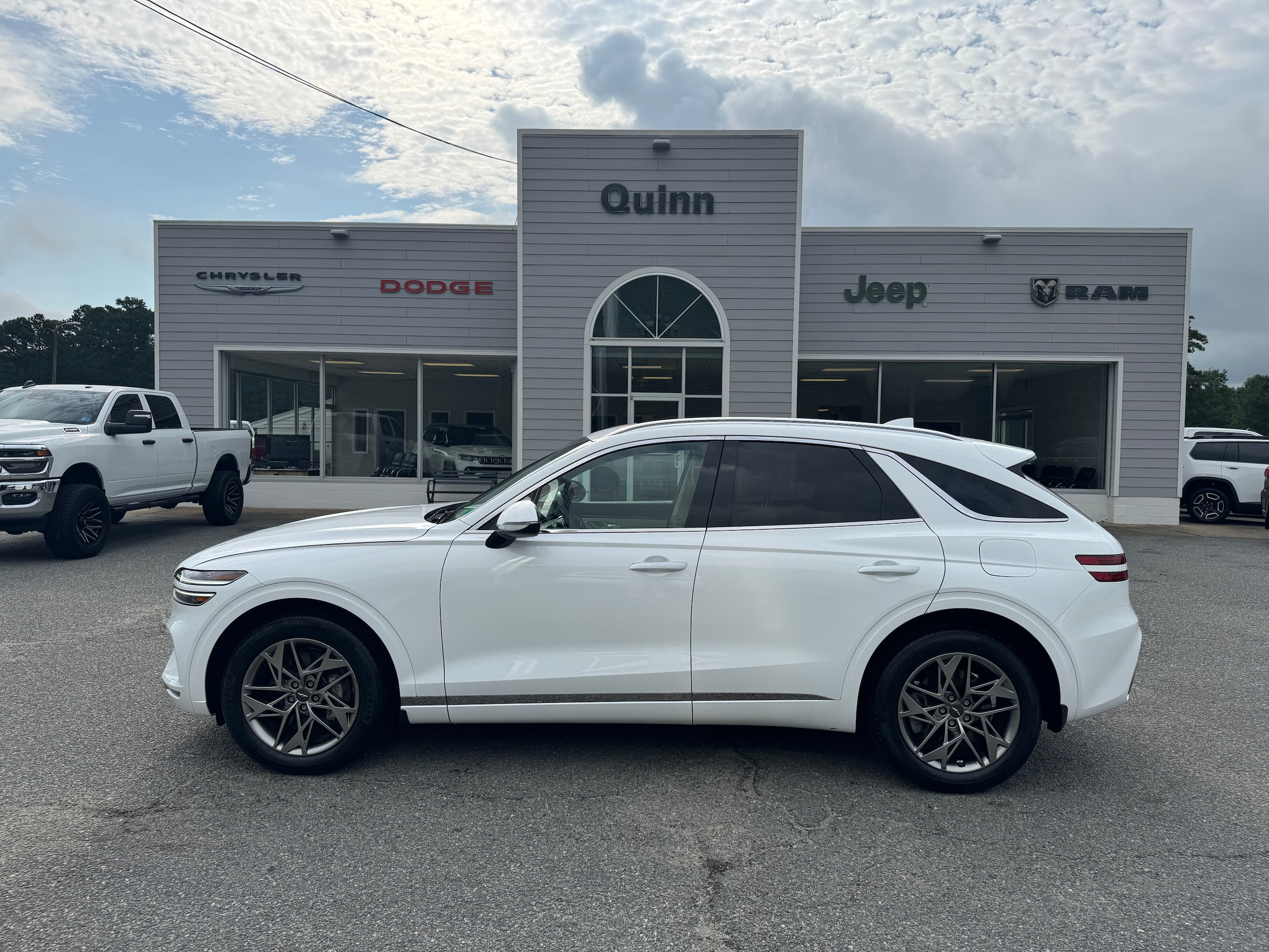 2023 Genesis GV70