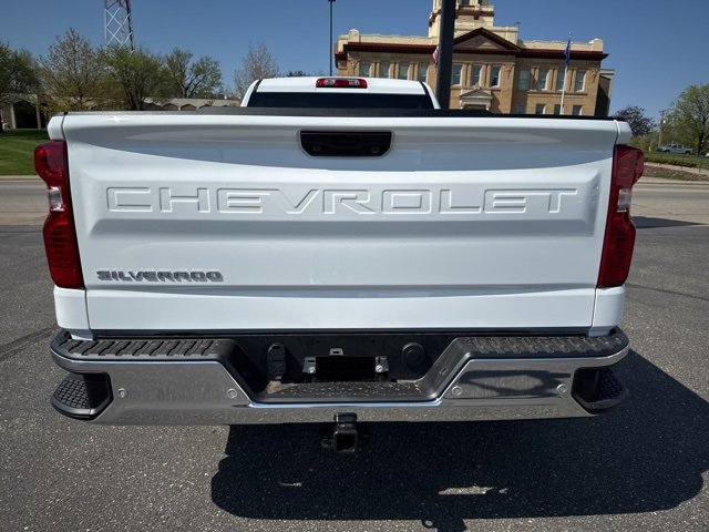 2025 Chevrolet Silverado 1500 photo 4