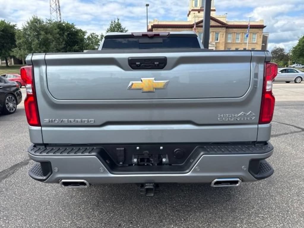Used 2024 Chevrolet Silverado 1500 High Country Truck Crew Cab