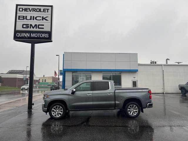 Used 2021 Chevrolet Silverado 1500 LTZ with VIN 3GCUYGET1MG221257 for sale in Ellsworth, WI