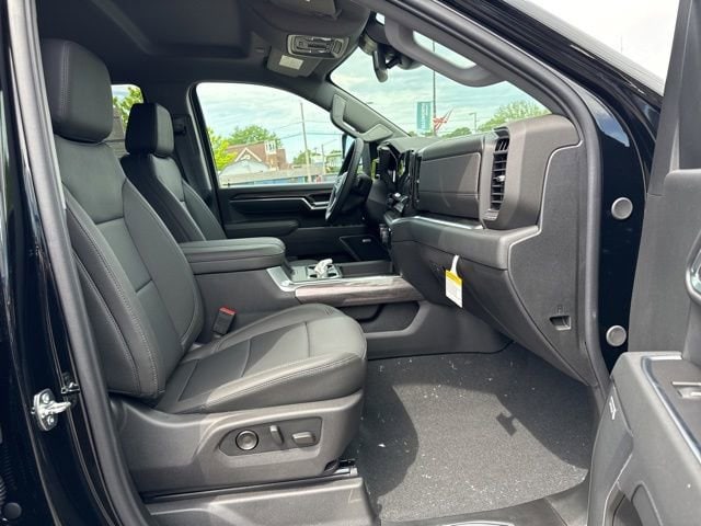 2026 Chevrolet Silverado 2500 HD LTZ - Photo 9